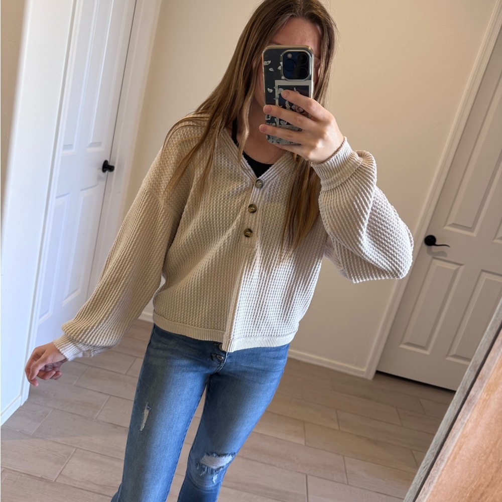 Thin sweater - Picture 4 of 4